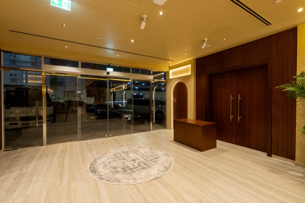 The Luxe Retreat Hotel Apartments 6/24