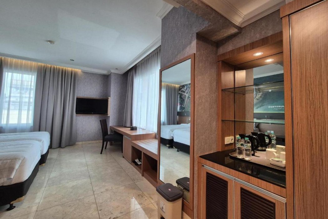 GiiA Maluku Thamrin Jakarta 15/44