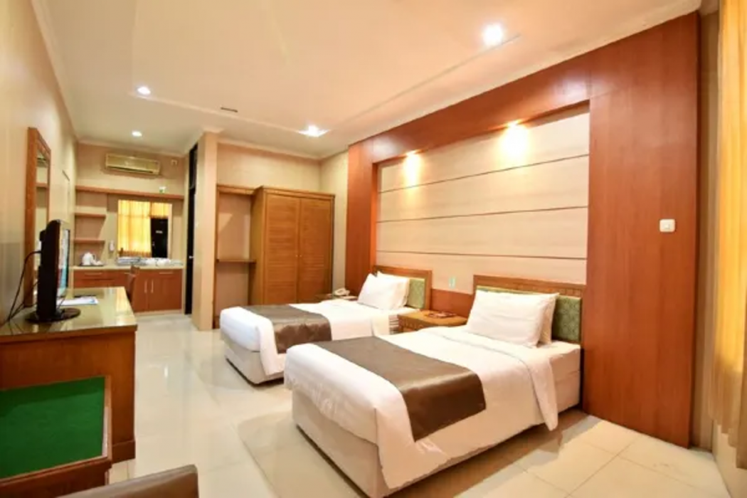 Hotel Sendang Sari 8/40
