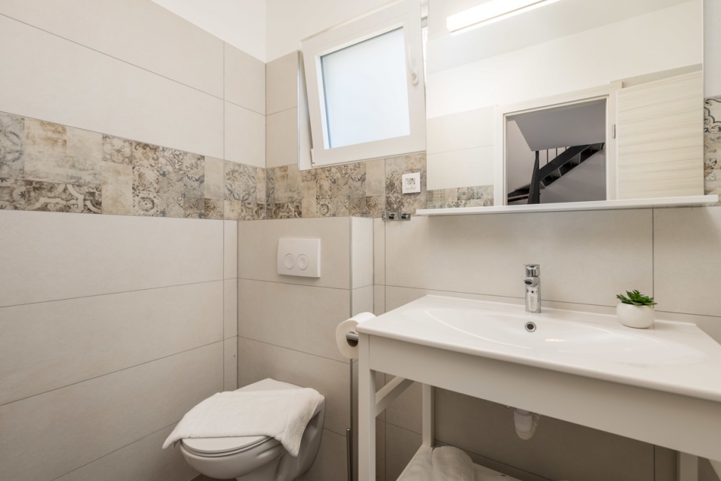 Holiday Homes Ostro 17/20