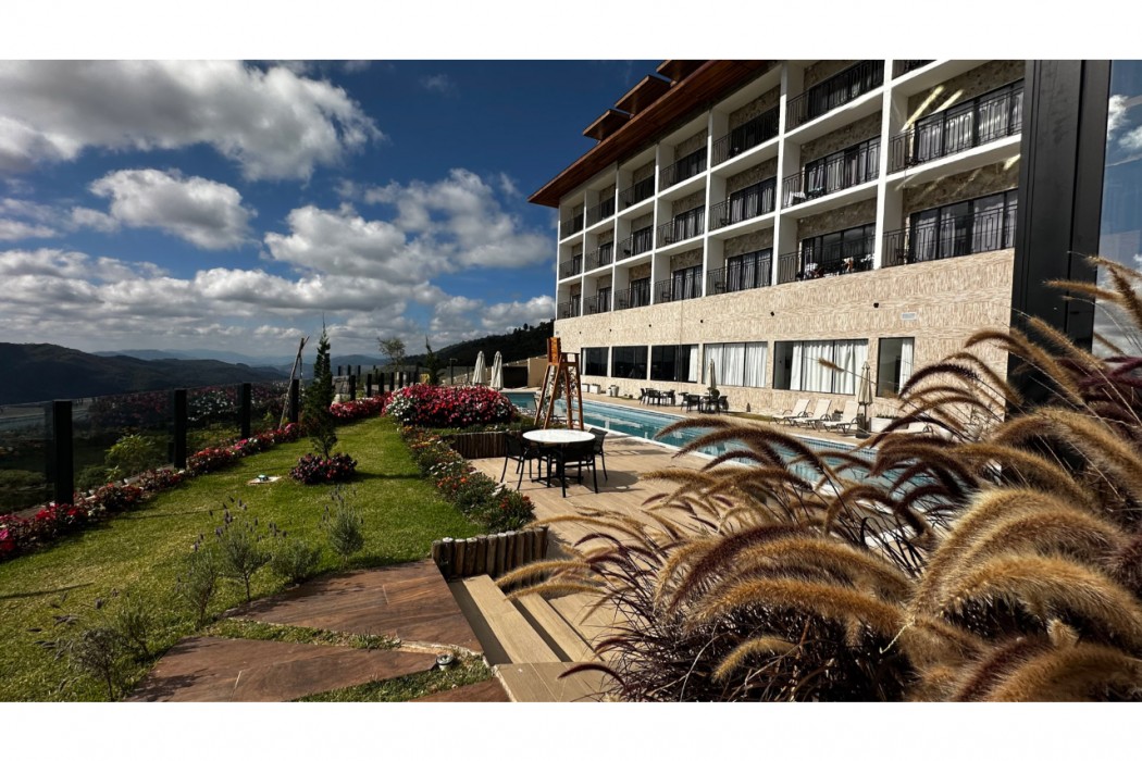 Gran Paradiso Resort 4/85