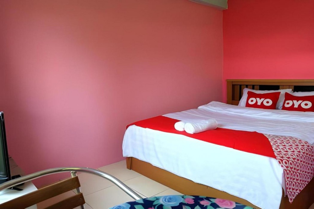 OYO 75429 101 Place Navanakorn 18/43
