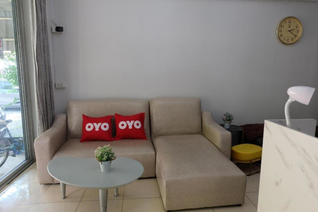 OYO 75429 101 Place Navanakorn 9/43