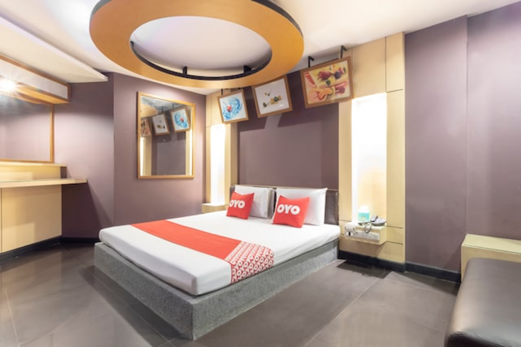 OYO 75382 Chonburi Hotel 12/42