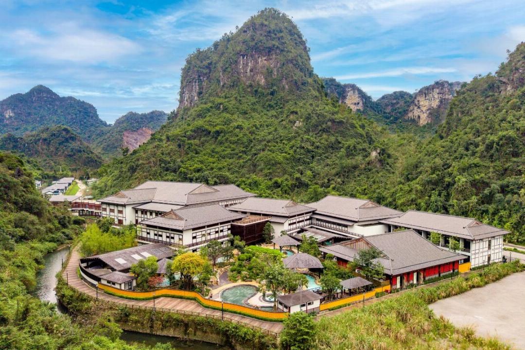 Hilton Quang Hanh Onsen Resort 36/74