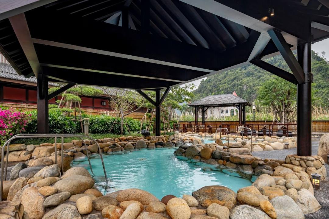 Hilton Quang Hanh Onsen Resort 29/74