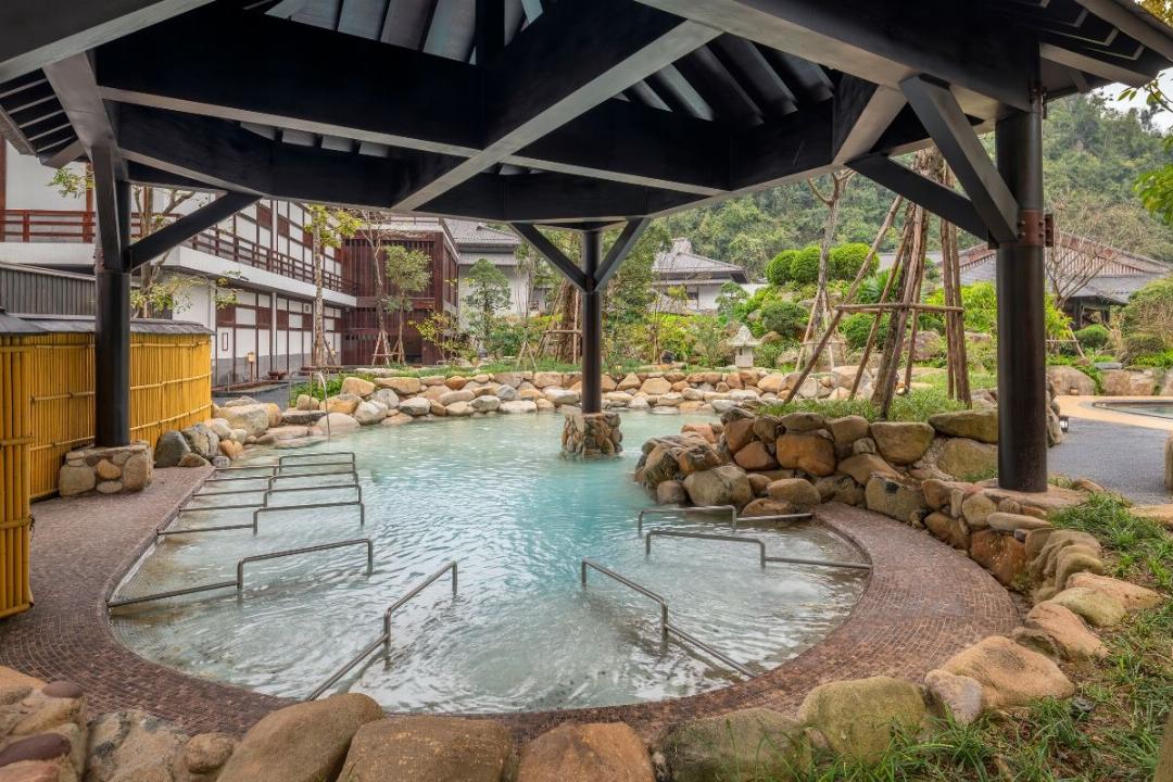 Hilton Quang Hanh Onsen Resort 33/74