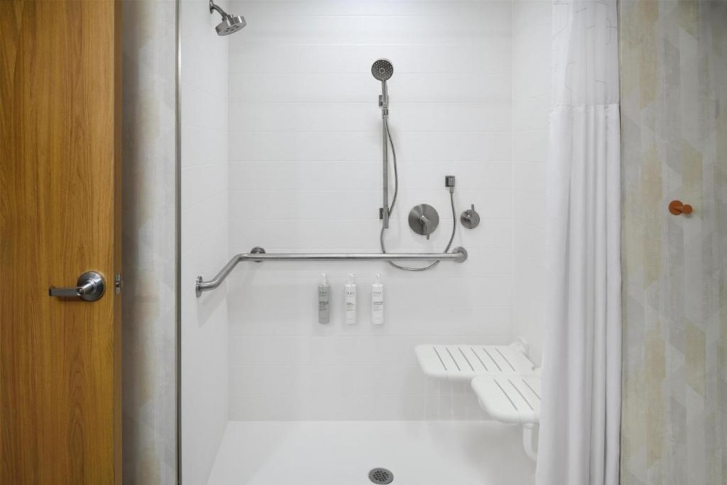 Hampton Inn Midland West 15/44