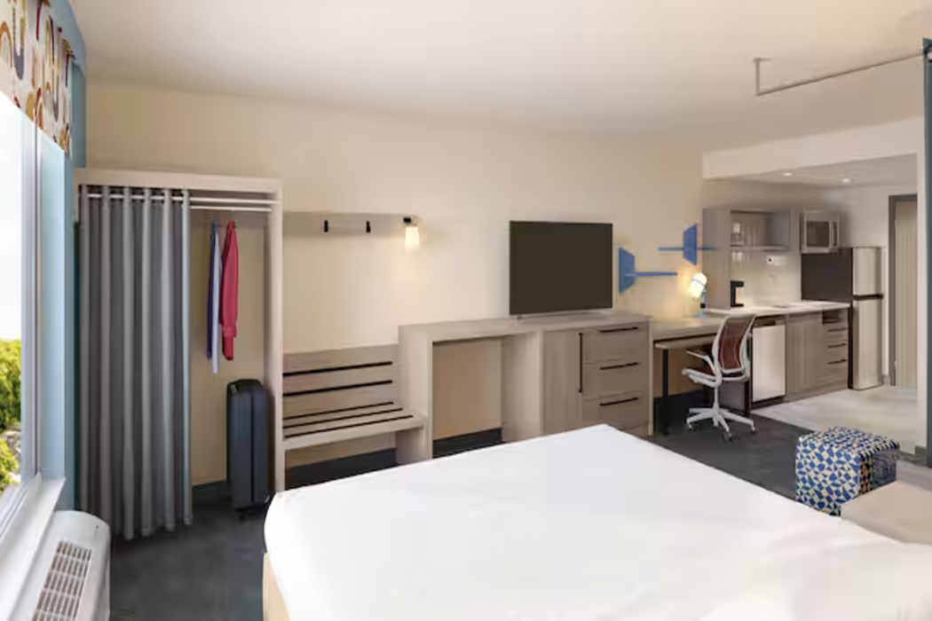 Home2 Suites by Hilton Goodyear Phoenix West 8/29