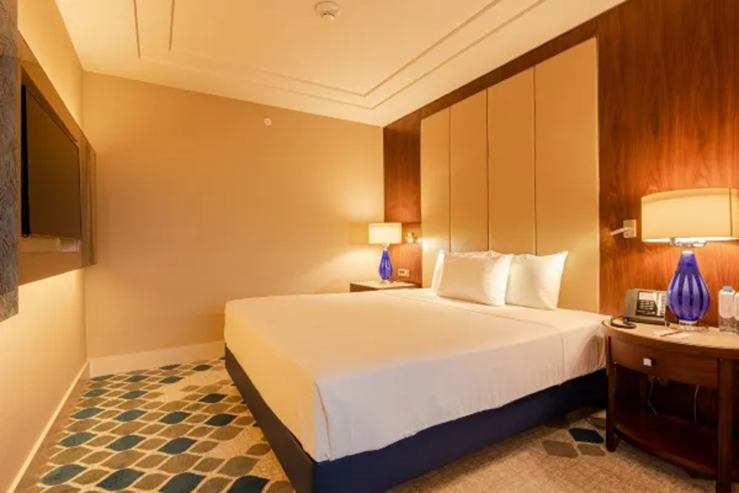 AZIMUT Grand Hotel Tashkent 9/14