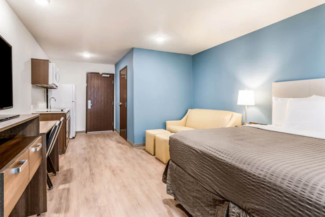 WoodSpring Suites Charlotte - University Research Park 12/50