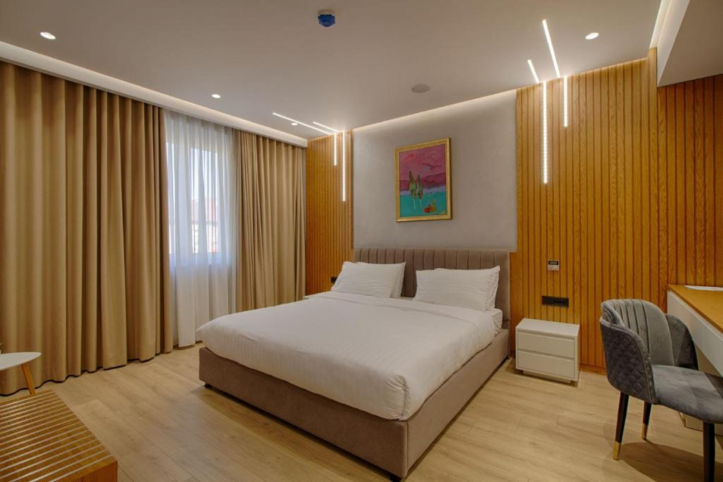 Primo Hotel 8/45