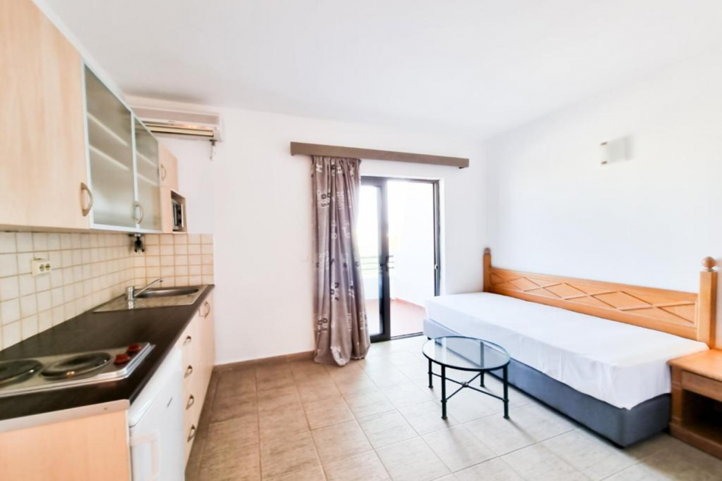 Room at Penelope Hotel, Ixia
