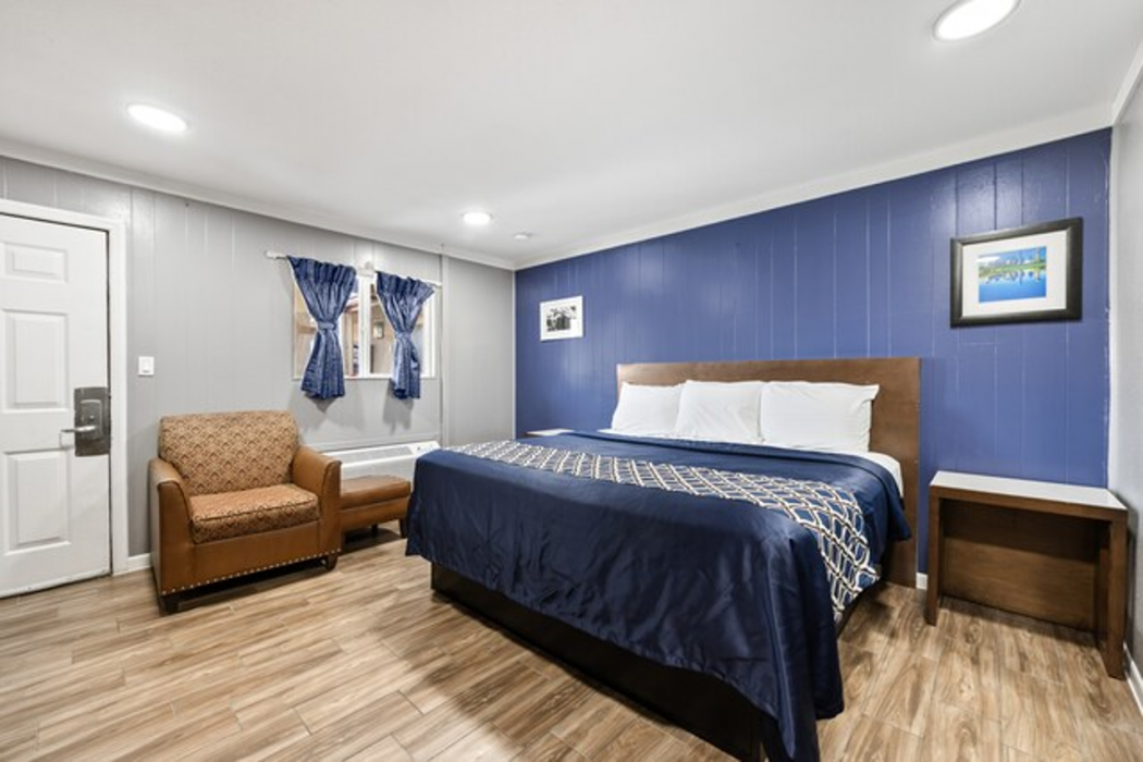 Western Inn by Capital O Cleburne TX 13/60