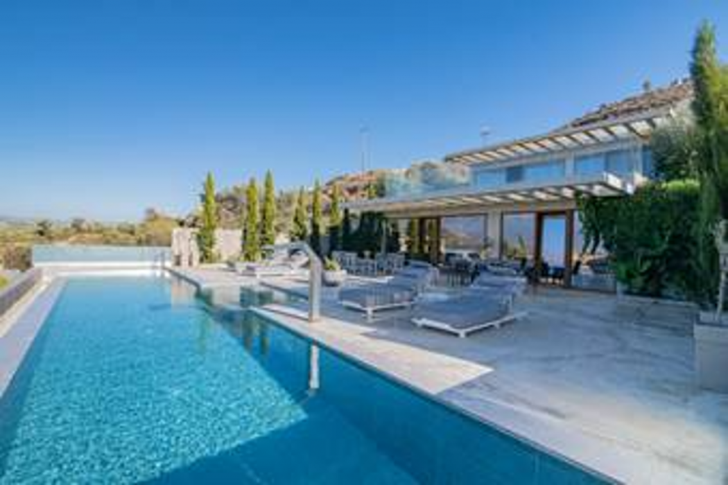 Marnos Grand Villa 12/13