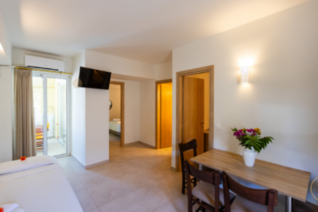 Bueno Hotel Apartments 6/13
