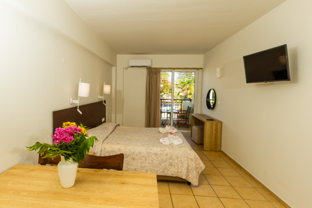 Bueno Hotel Apartments 10/13