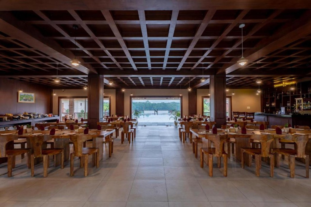 River Bank Jungle Resort 29/51
