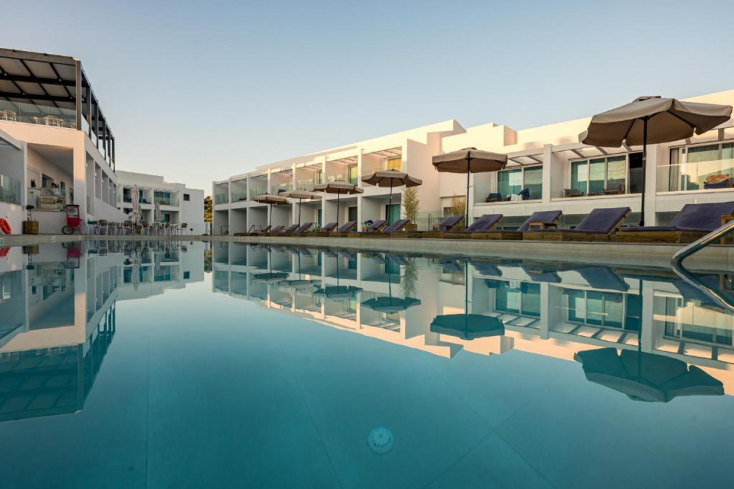 Mer Bleu Beach hotel 7/8