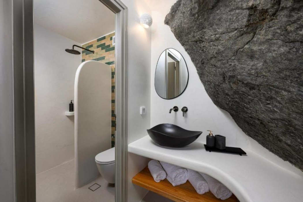 Galaria Serenity Suites 11/13