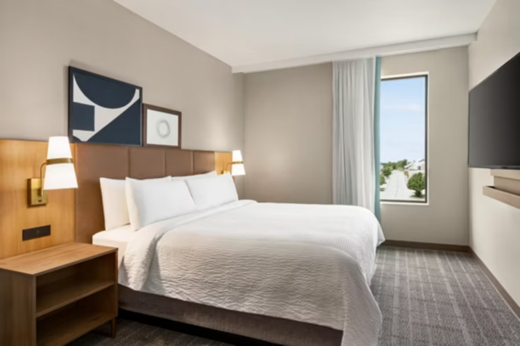 Staybridge Suites Toronto Airport East 15/83