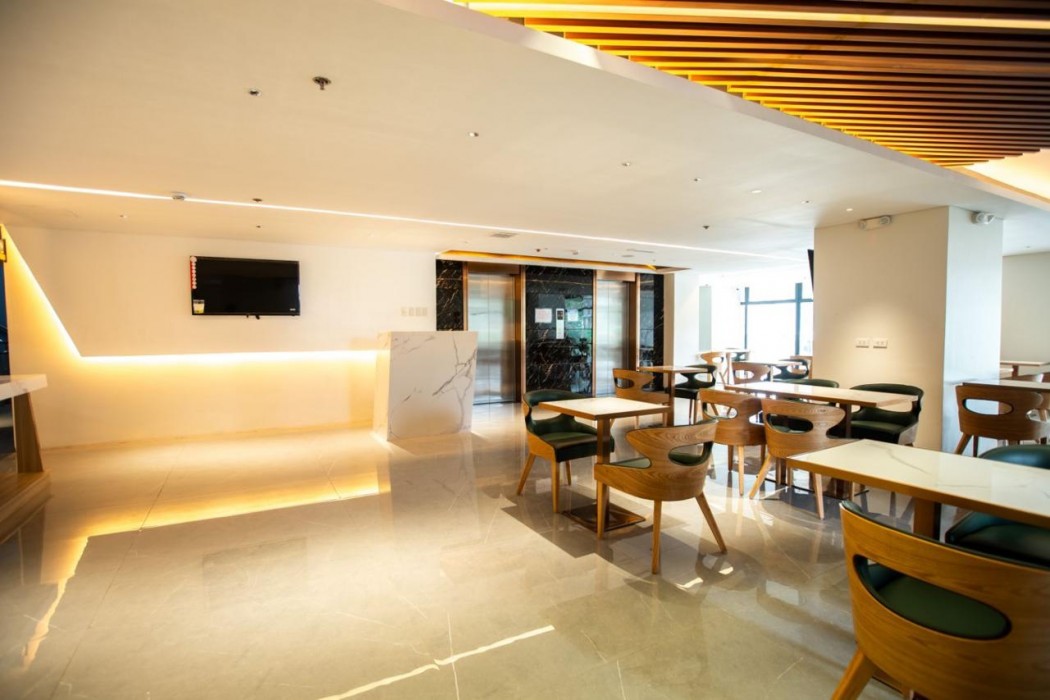 Hotel George 8/9