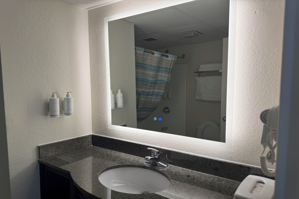 Days Inn & Suites by Wyndham Festus 18/60