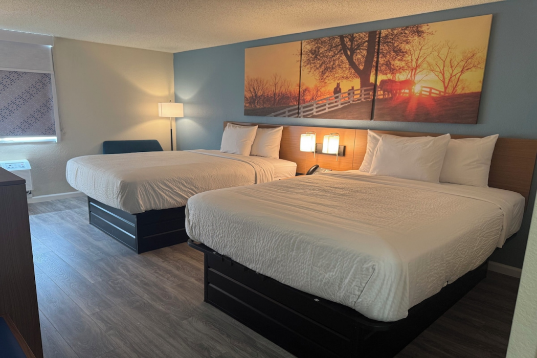 Days Inn & Suites by Wyndham Festus 10/60