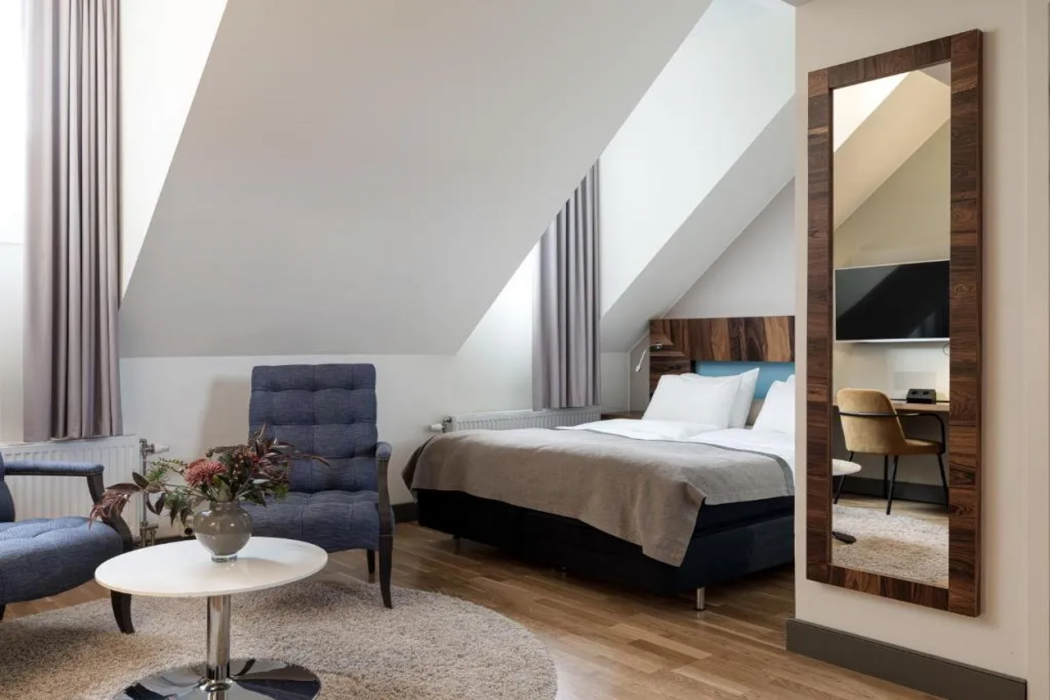 Elite Hotel Marina Tower 12/67