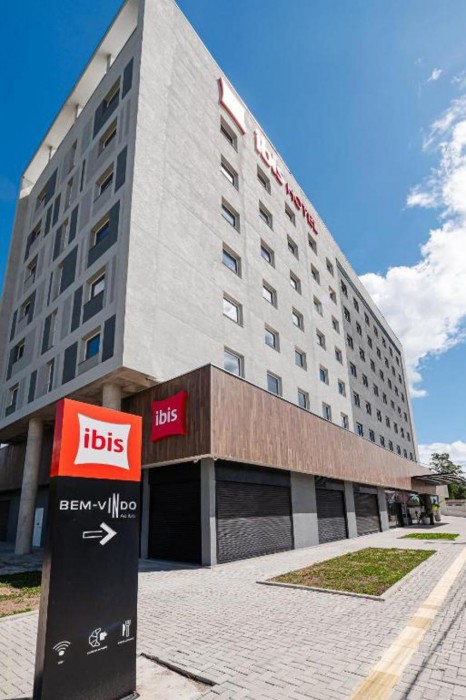 Ibis Pelotas 4/77