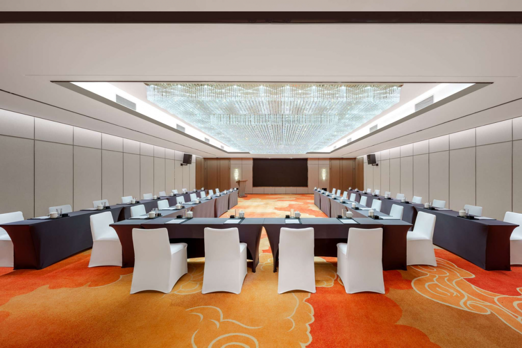 Grand Mercure Wuxi Huishan 44/76