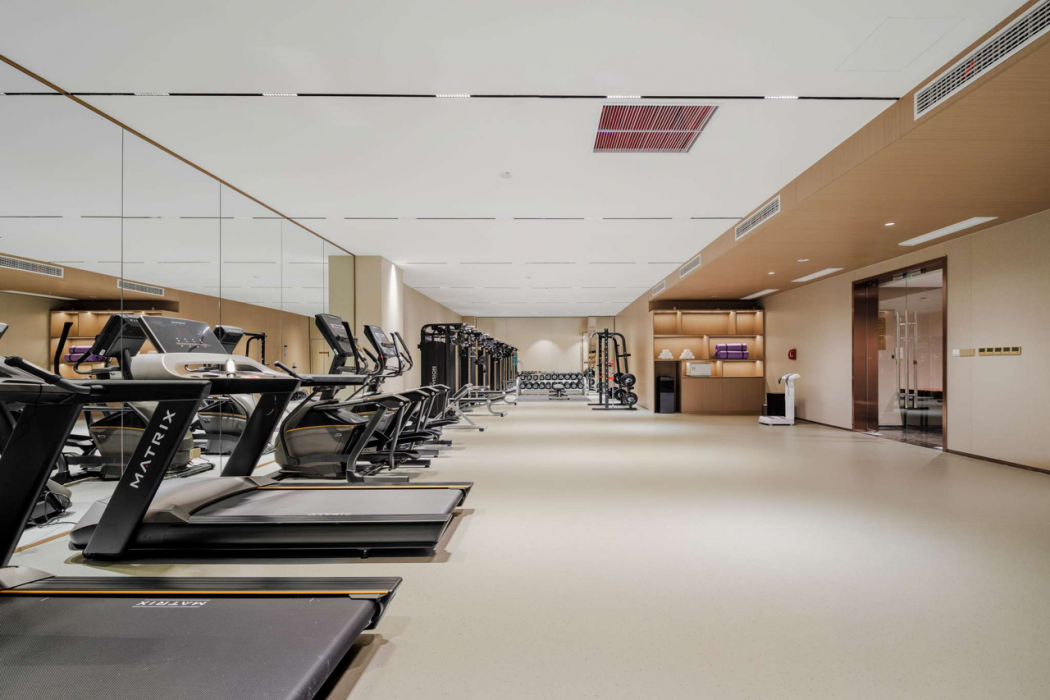 Grand Mercure Wuxi Huishan 47/76