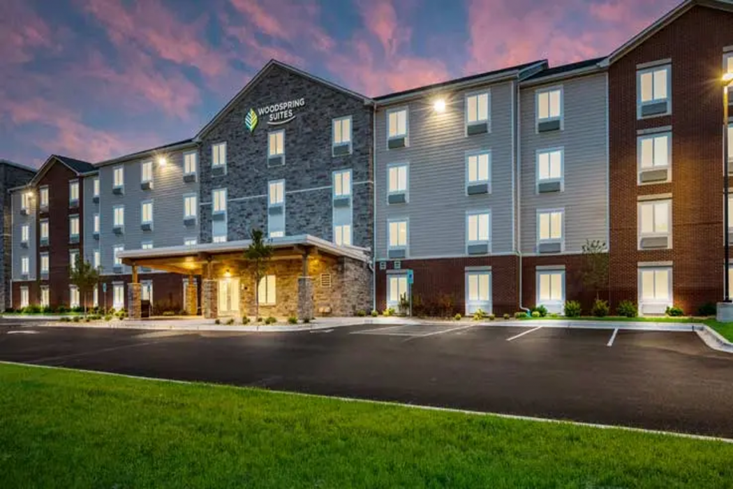 WoodSpring Suites Elgin - Chicago 4/56