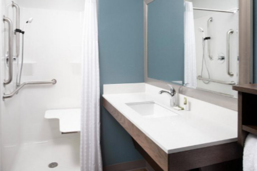 WoodSpring Suites North Ft Worth Alliance TX Speedway 32/38