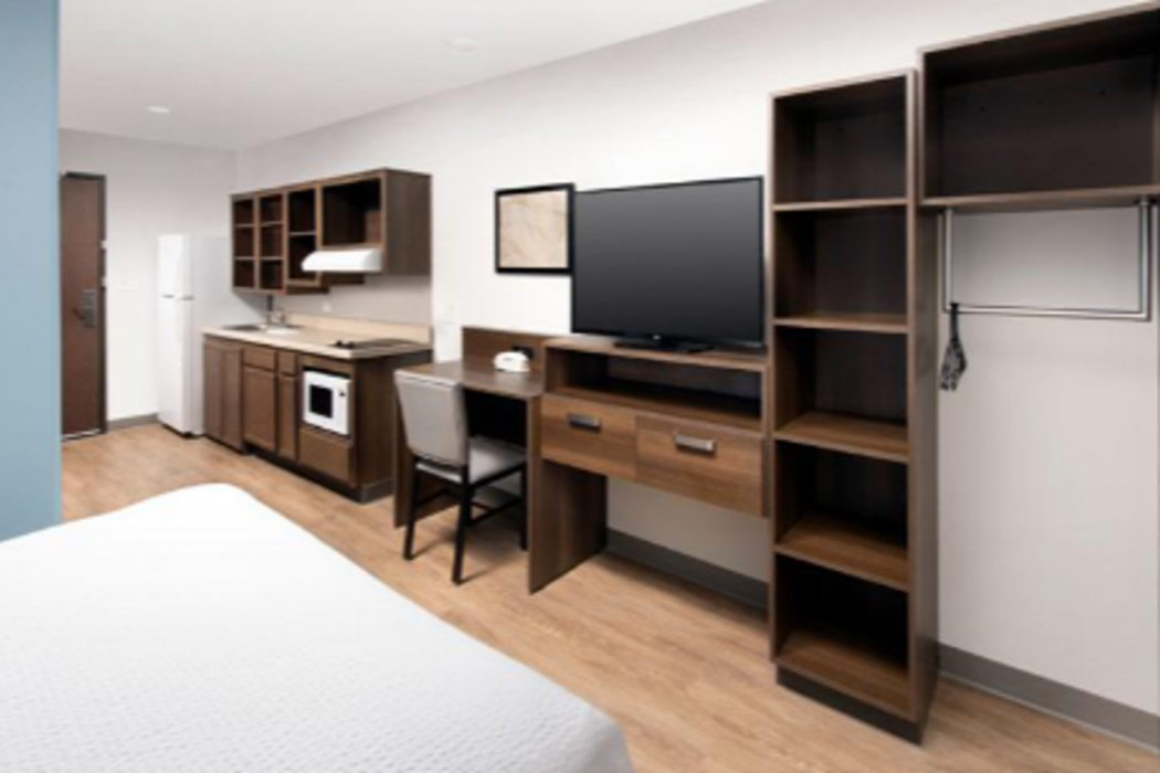 WoodSpring Suites North Ft Worth Alliance TX Speedway 23/38