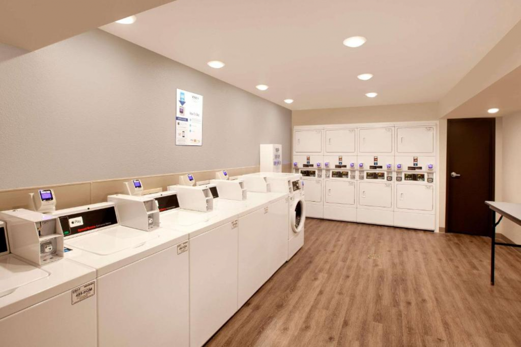 WoodSpring Suites Houston 288 South Medical Center 30/47