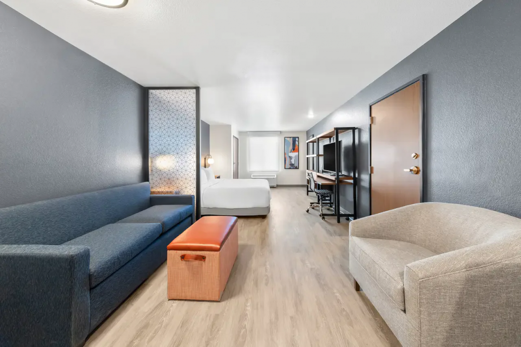 Everhome Suites San Bernardino - Loma Linda 18/59