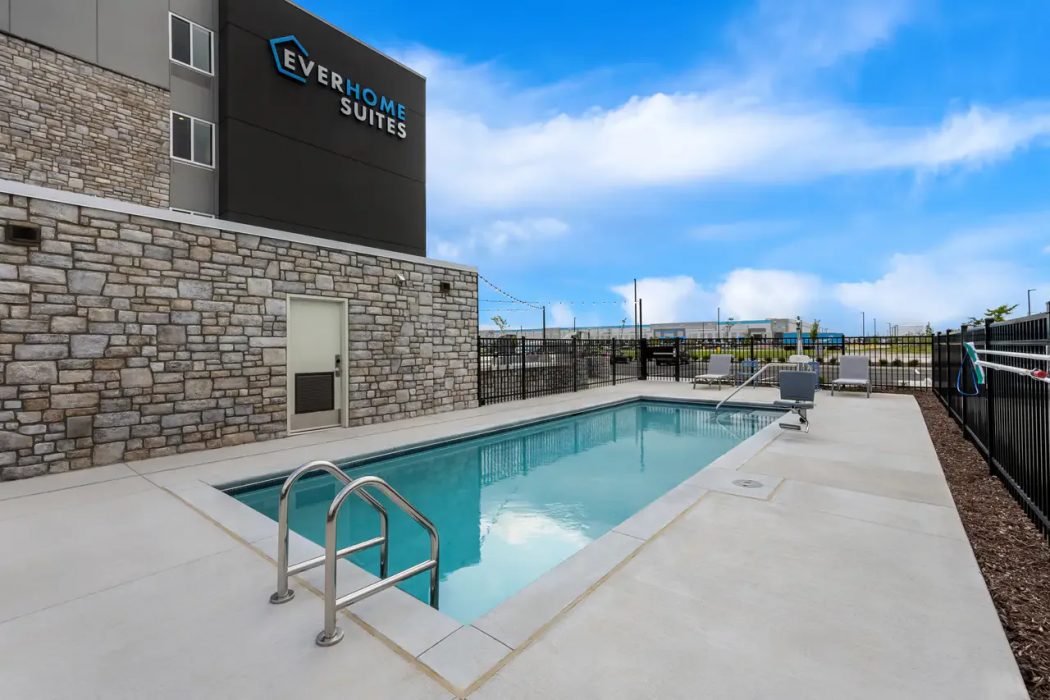 Everhome Suites Fayetteville near Fort Bragg 22/34