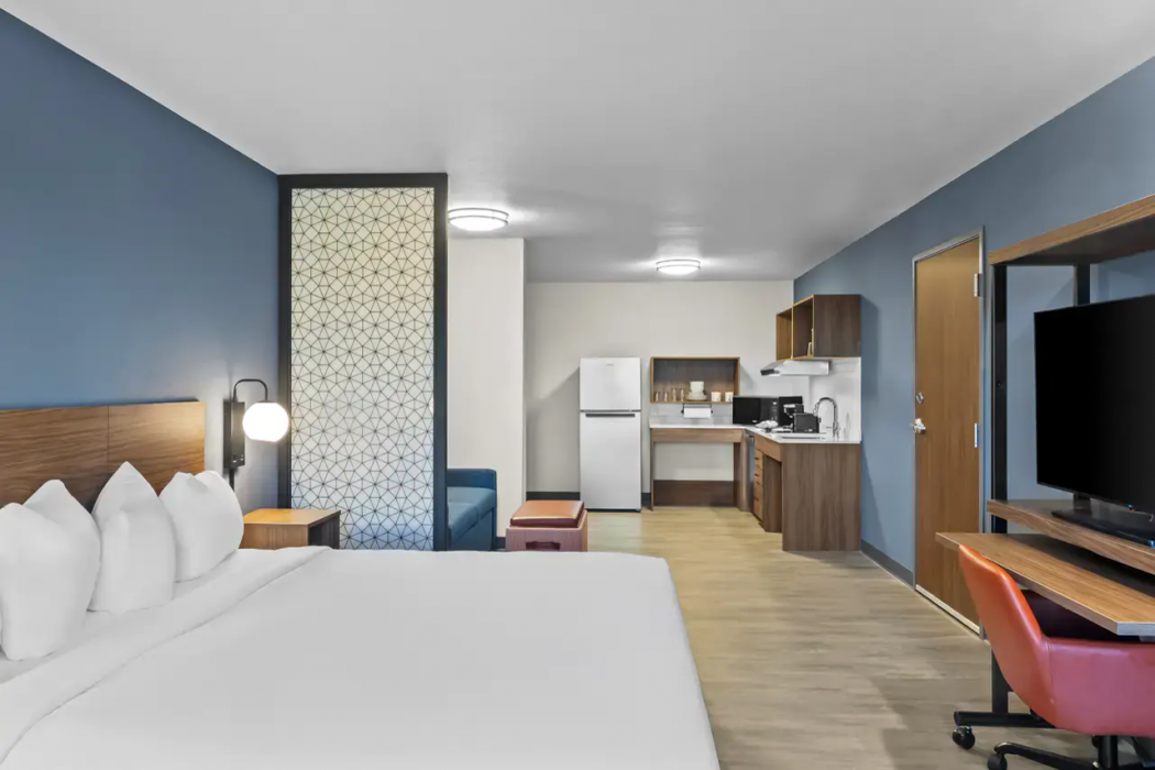 Everhome Suites Bowling Green 12/53