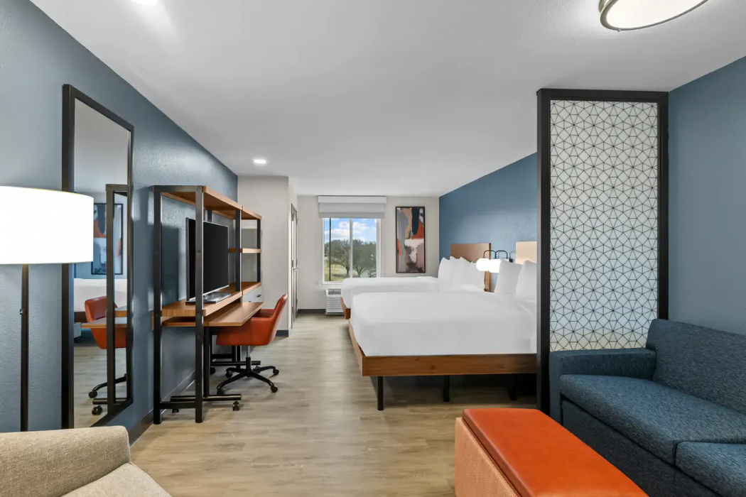 Everhome Suites Wichita Northeast 16/56