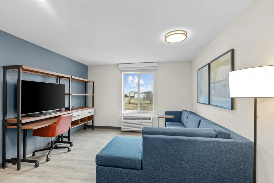 Everhome Suites Wichita Northeast 13/56