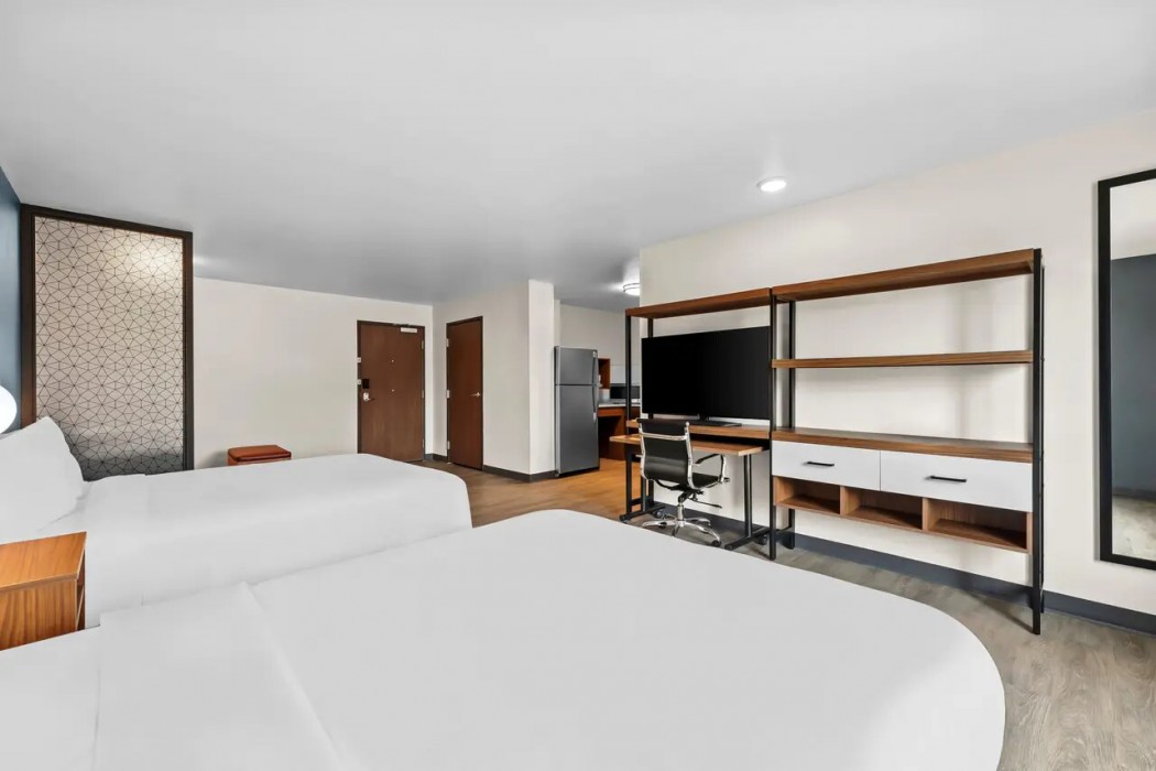 Everhome Suites Brownsville 12/66