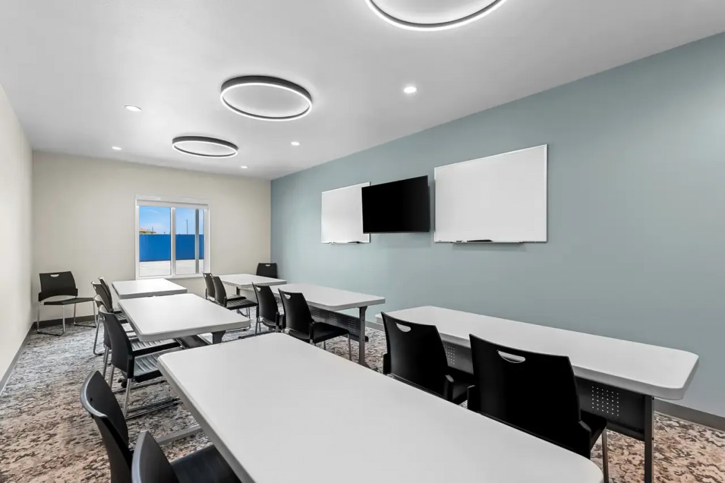 Everhome Suites Brownsville 39/66