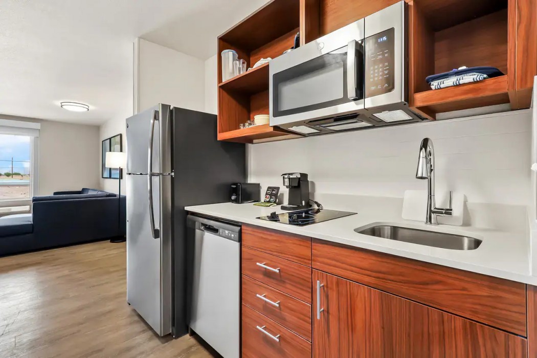Everhome Suites El Paso Airport near Fort Bliss 11/18