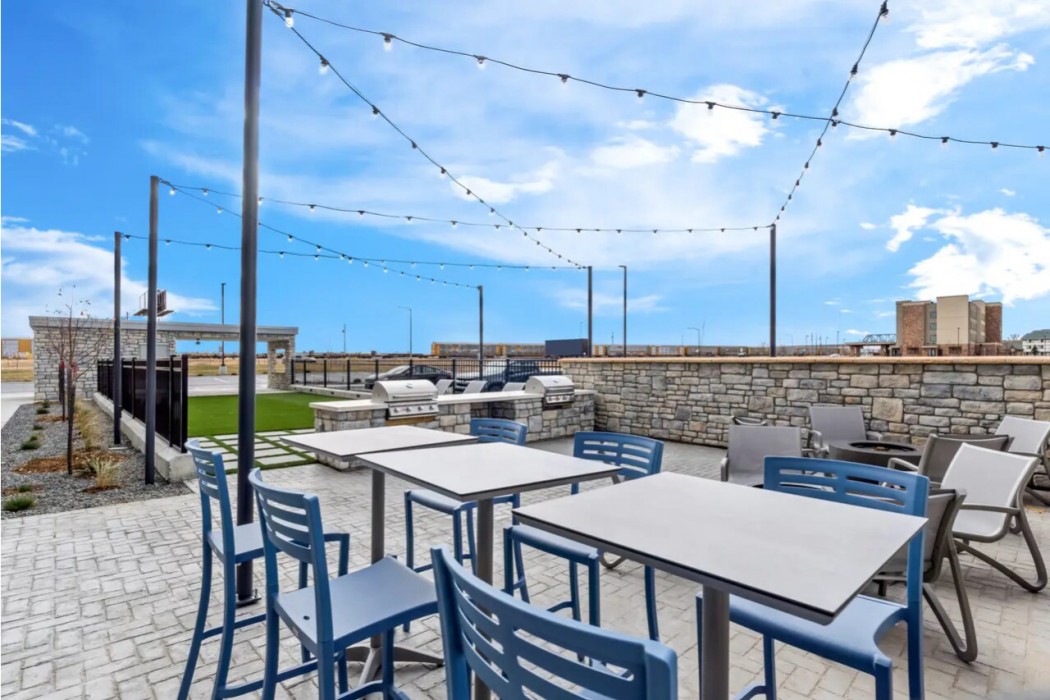 Everhome Suites Cheyenne 16/18