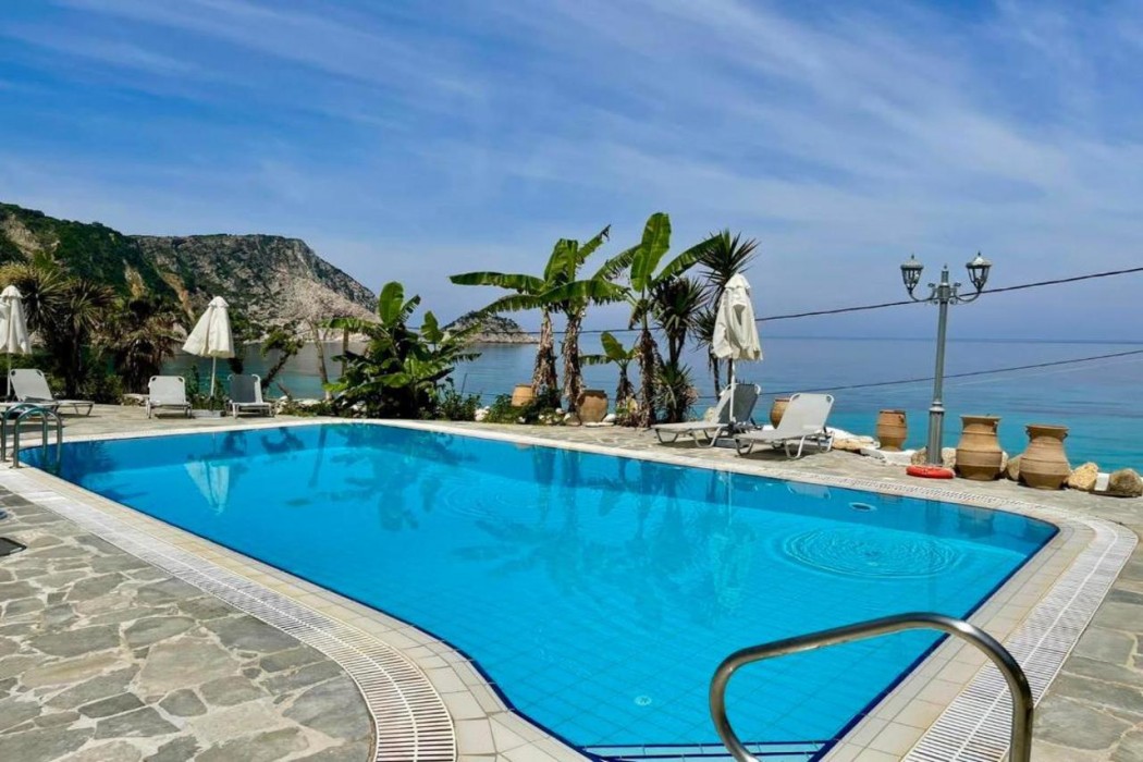 Petani Beach Suites - Adults only (17+) 12/14