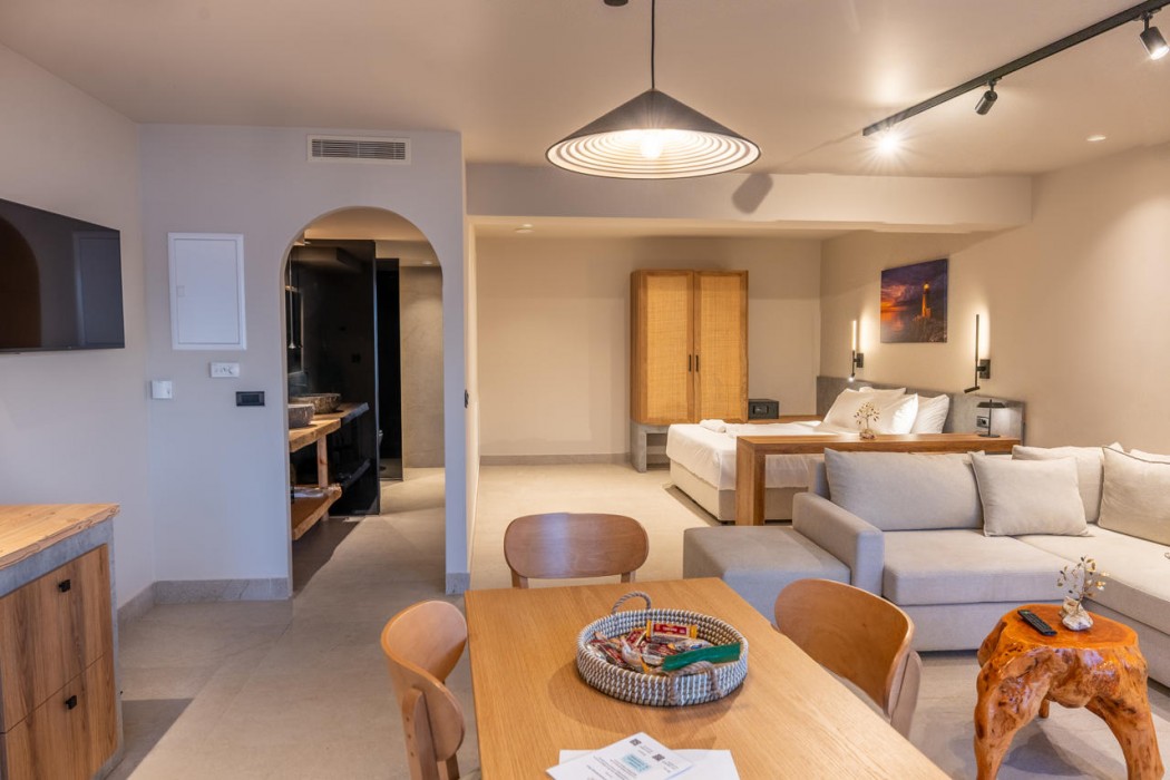 VOLTA Seaside hotel - Adult-only 48/90