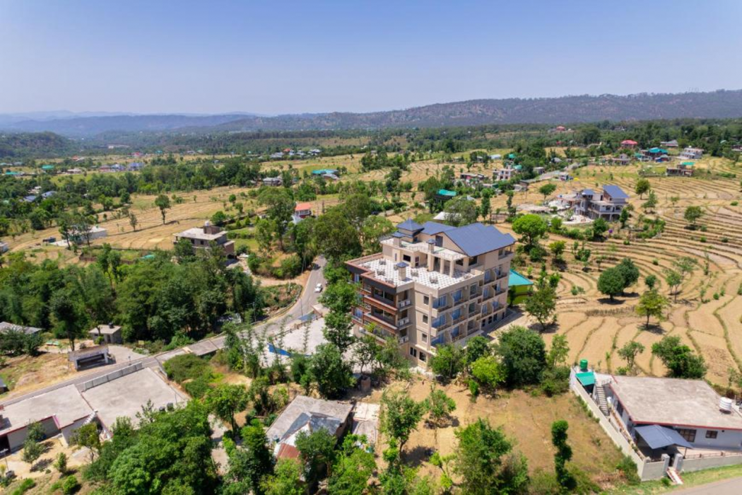 Aotel by Clarks Inn, Palampur