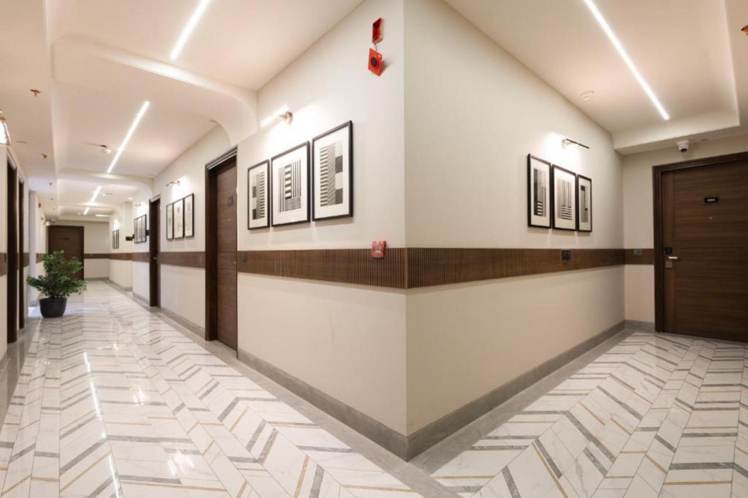 Saltstayz Premier Naraina Vihar 14/60
