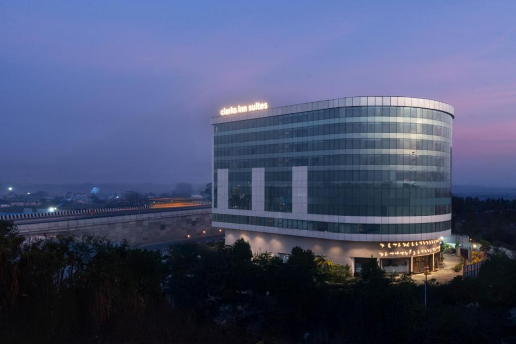  Clarks Inn Suites Hyderabad Airport